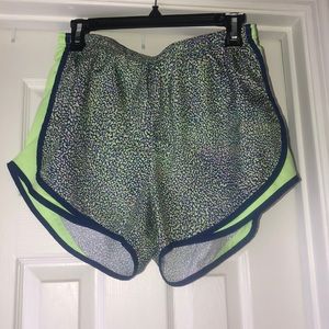 Nike Dri fit short size large